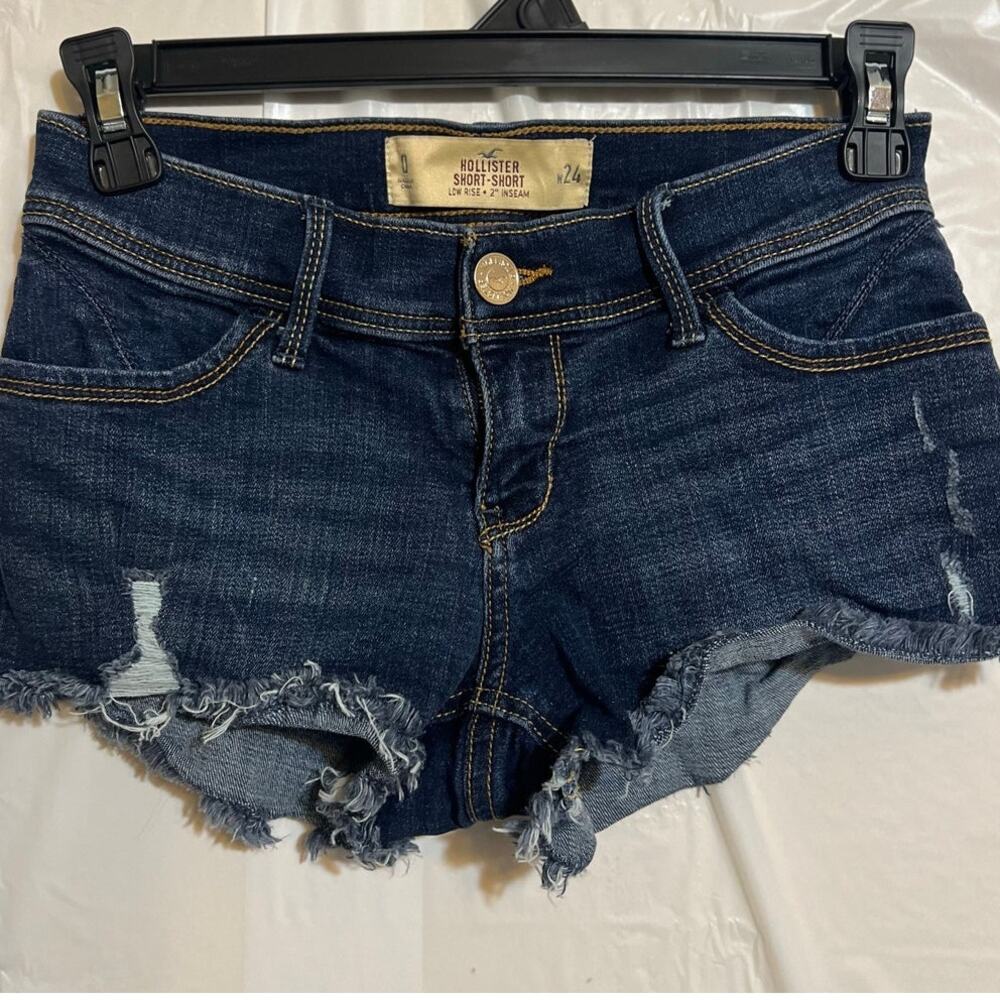 Hollister Low Rise Denim Shorts‎ Size 0 Distressed Cut Off 2” Inseam